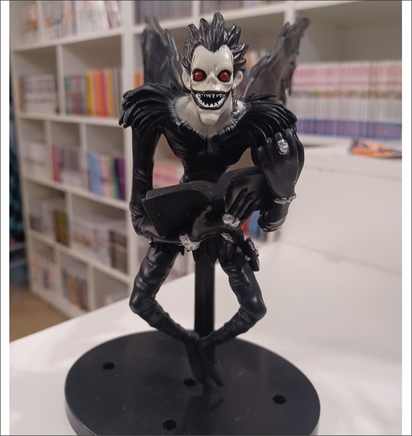 DEATH NOTE FIGURA RYUK CON BASE 18 CM